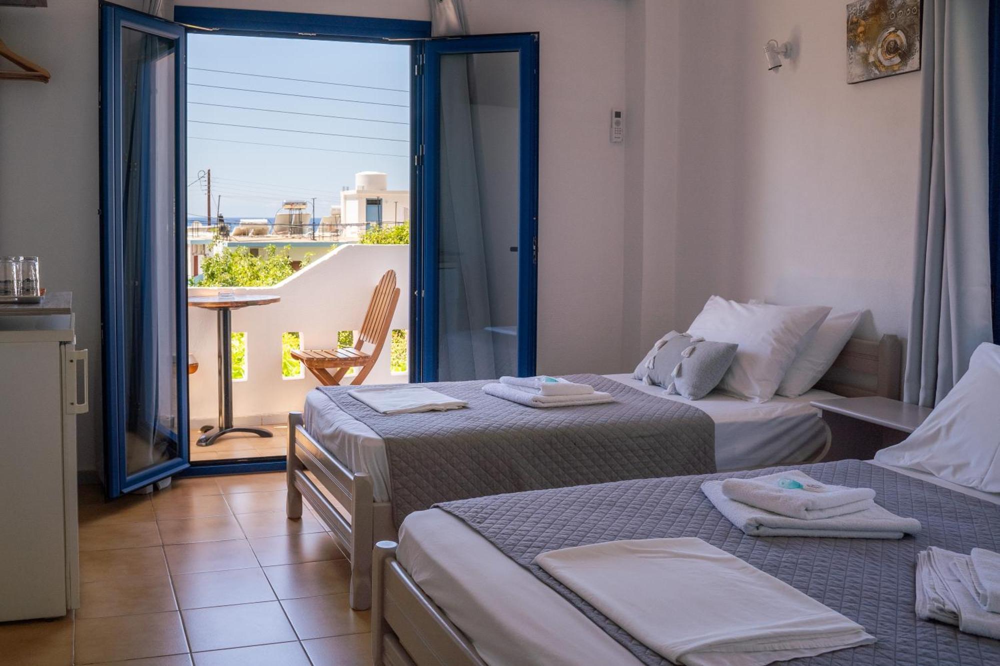 Giannis Rooms Ayía Roúmeli Ngoại thất bức ảnh